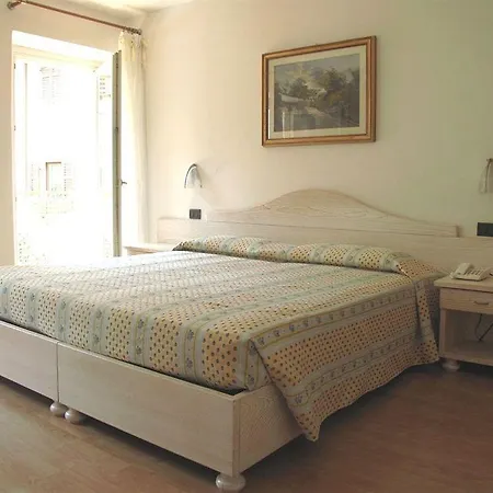 Eco Zanella 3* Nago-Torbole