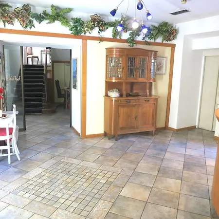 Eco Zanella Hotel 3*